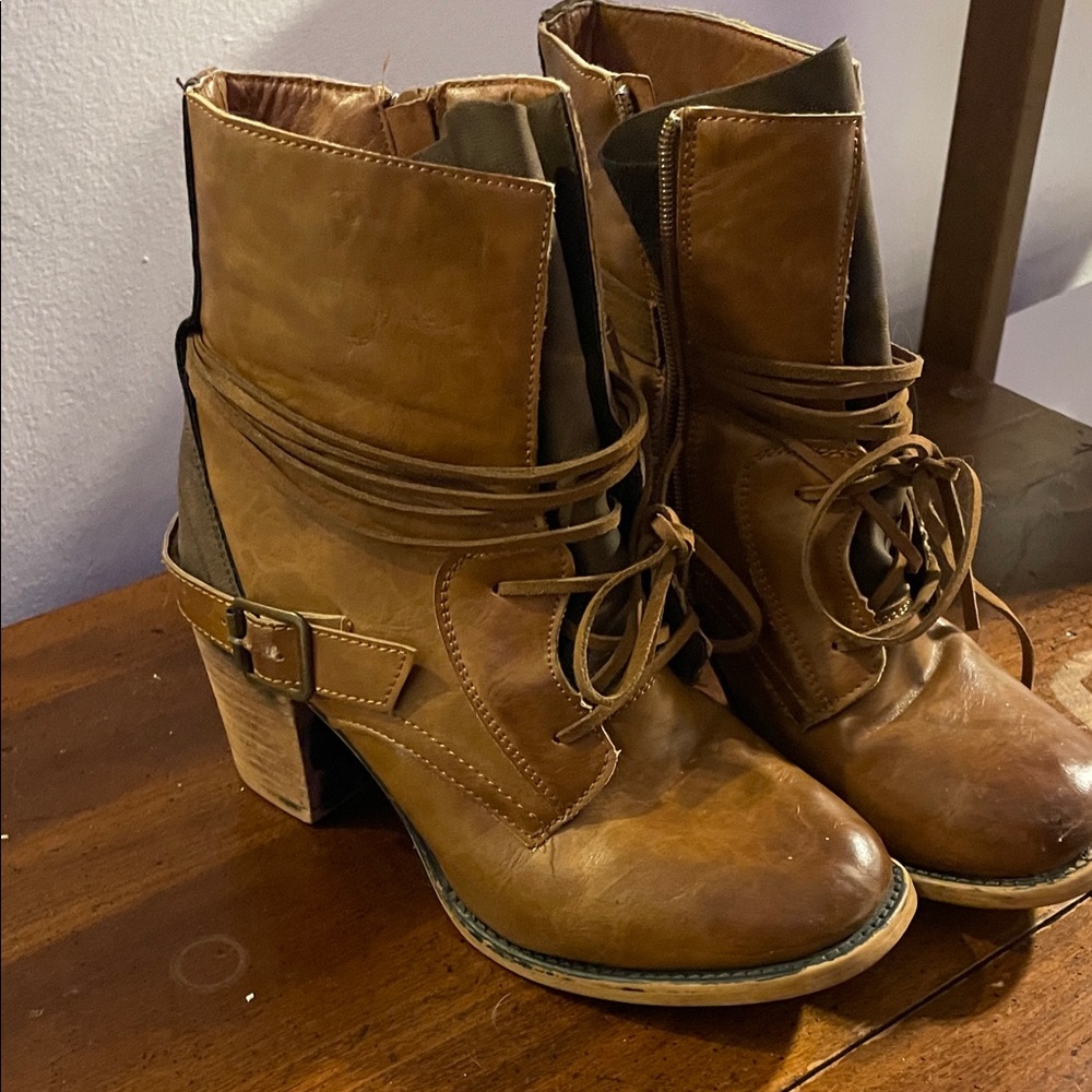 Pierre Dumas Tan Ankle Booties